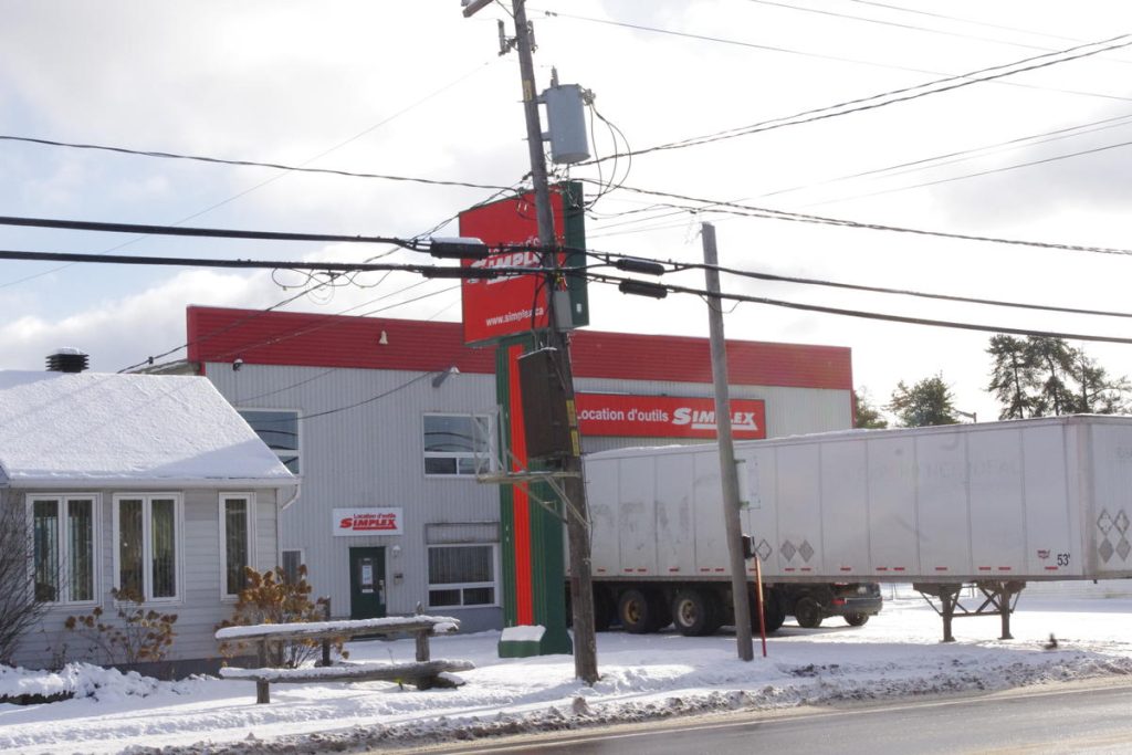 Location d'outils Simplex ferme ses portes - L’Écho de la Tuque