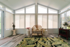 Vue intérieure d’un solarium 3 saisons de Sher Auvents